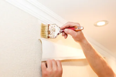 Pose de papier peint à Blesle — revêtements muraux et toiles de verre